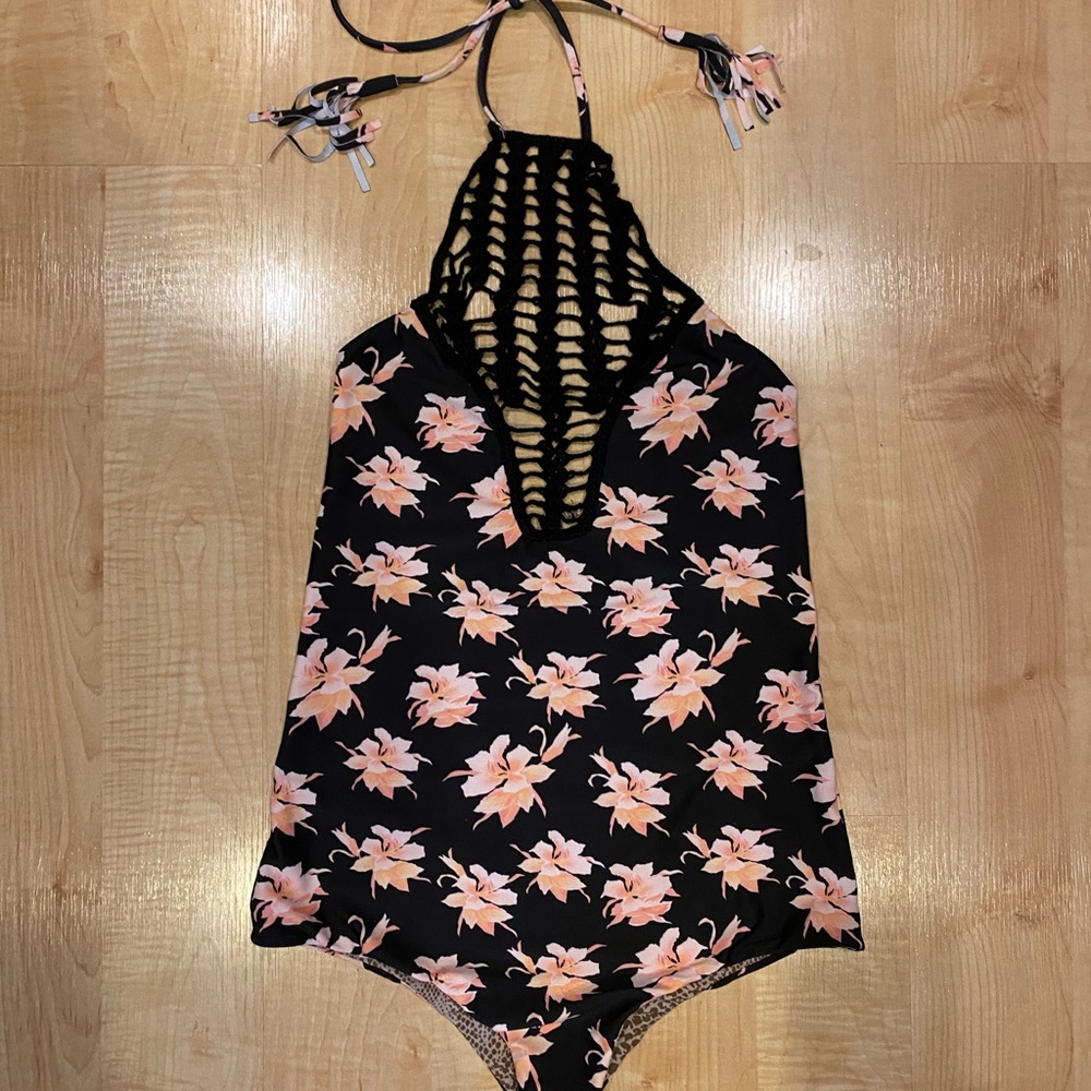 Women’s Acacia Honey Ehukai ✨